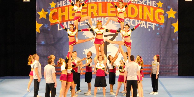 Das Cheerleader-Team „Red Arrows" des TV Bürstadt kam dank einer tollen Leistung auf den dritten Platz. Foto: oh