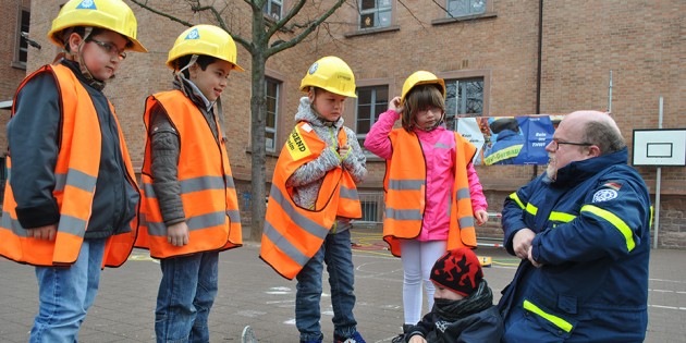 Spielerischer Unterricht mit ernstem Hintergrund