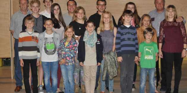 Die Bürstädter Athleten bei der Sportlerehrung des Odenwaldkreises. Foto: oh