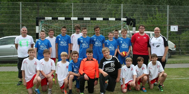 Die C1- und die C2-Jugend des TV Lampertheim beim Turnier in Bonsweiher. Foto: oh