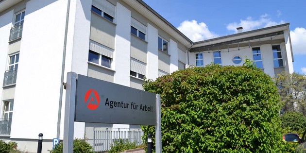 154 Arbeitslose weniger als vor einem Jahr registriert die Geschäftsstelle Lampertheim. Die aktuelle Arbeitslosenquote im Juni liegt bei 5,2 Prozent, das entspricht 2.448 Personen.  Foto: Steffen Heumann