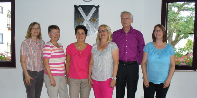 Pressewartin Ulrike Back, Schriftführerin Maria Senftner, 2. Vorsitzende Christine Kotschner-Klein, Frauenbeauftragte Rita Eberhard, 1. Vorsitzender Wolfgang Osteroth und Kassenwartin Petra Rudolph (v.l.n.r.). Foto: oh