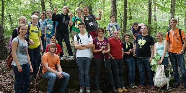 Hatten viel Freude beim Geocaching: Die Nachwuchsmusiker der Feuerwehren Bürstadt und Hofheim. Foto: oh