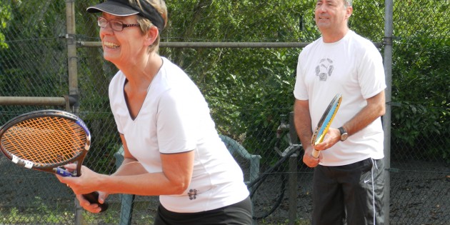 Horst Rhein konnte sowohl im Einzel, als auch hier an der Seite von Andrea Roscher den Vereinstitel gewinnen. Foto: ehr