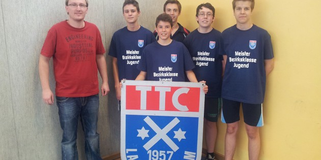 Die 1. Jugendmannschaft des TTC mit Jugendkoordinator Florian Koth: Julian Schambeck, Kevin Stass, Christopher Luft, Laurin Minich und Simon Gleißner (v.l.). Foto: oh