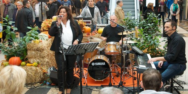 Schon am Sonntag, dem 9. November, um 11 Uhr, soll in der Kaiser Passage die nächste Auflage des musikalischen Brunches mit den „Leisen Tönen“ stattfinden. Foto: Robert Lehr