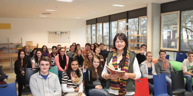 Zwei spannende Schulstunden mit der Autorin Uschi Flacke waren vorbei. Foto: Hannelore Nowacki