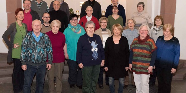 Lädt zum Mitsingen ein: Der evangelische Kirchenchor Bürstadt. Foto: oh
