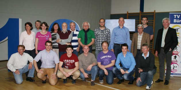 Der Vorstand mit Besitzern und Abteilungsleitern rund um den Vorsitzenden Andreas Röss wird sich auch 2015 und 2016 mit großem Engagement im Turnverein einbringen. Foto: Eva Wiegand