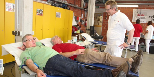 Blut spenden hilft Leben zu retten. Dafür nahmen sich 178 Spenderinnen und Spender  beim Blutspendetermin des DRK-Blutspendedienstes am Samstag etwa eine Stunde Zeit. Foto: Hannelore Nowacki