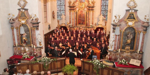 Das geistliche „Festliche Konzert“ mit Werken von Franz Schubert und Wolfgang Amadeus Mozart am Pfingstsonntag in der prächtigen Balthasar-Neumann-Kirche war zweimal ausverkauft. Foto: Hannelore Nowacki
