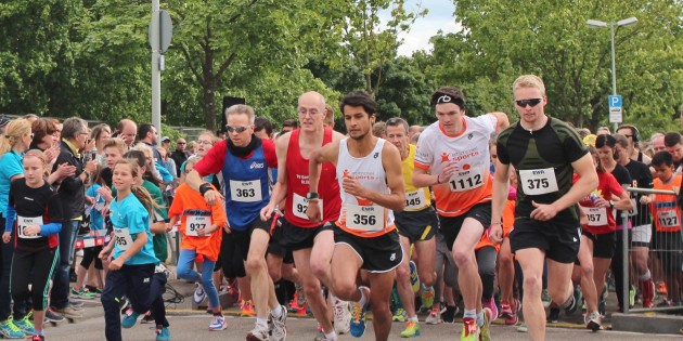 Beim 5-Kilometer Straßen- und Volkslauf wird um den Sieg gelaufen. Teilnehmen kann man ab acht Jahren. Foto: Hannelore Nowacki