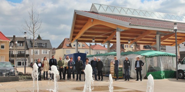 Gelungenes Projekt im Herzen Bürstadts: CDU und FDP zeigen sich über die Neugestaltung des Marktplatzes begeistert. Archivfoto: Hannelore Nowacki