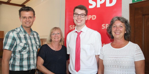 Die SPD eröffnete den Kommunalwahlkampf. Die Spitzenkandidaten Jens Klingler (von links), Carola Biehal, Marius Schmidt und Brigitte Stass treten nach eigenem Bekunden als Team an – mit Marius Schmidt auf Platz 1. Foto: Hannelore Nowacki