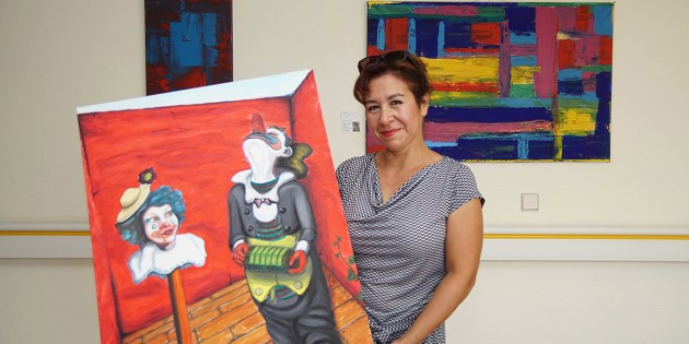 Kunst in der Klinik: In einer Ausstellungsreihe werden im Kreiskrankenhaus Bergstraße in Heppenheim immer wieder Werke von Kunstschaffenden aus der Region präsentiert. Aktuell sind bis zum 1. August Gemälde aus dem Atelier von Erika Mata-Bethke zu sehen. Foto: KKH/Thomas J. Zelinger