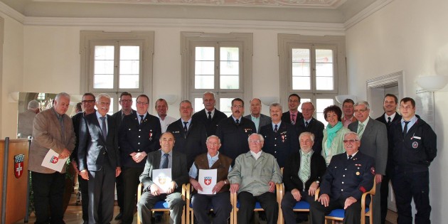Die Feierstunde im Historischen Rathaus galt den langjährig aktiven Einsatzkräften und den langjährig fördernden Mitgliedern des Feuerwehrvereins. Foto: Hannelore Nowacki