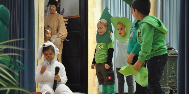 Da hat die Maus gut lachen: Die Kinder der Kita am Graben begeisterten mit ihrem Theaterstück anlässlich des Grüffelofestes. Foto: Benjamin Kloos