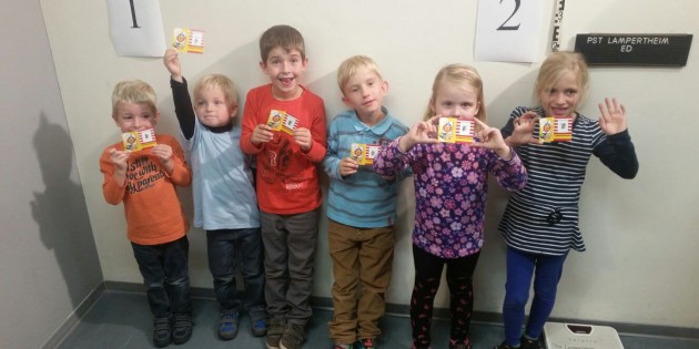 Spannend war der Besuch der Kinderfeuerwehr Biblis in der Polizeistation Lampertheim. Foto: oh