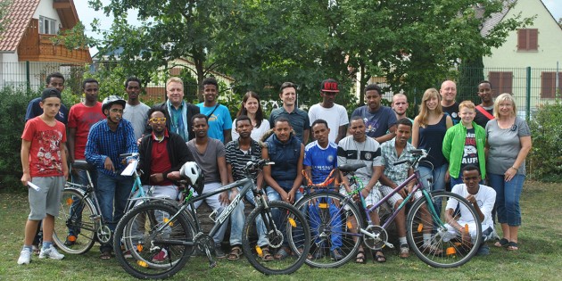 BUZ Fahrräder: Dem Bürstädter Netzwerk Asyl war es von Beginn an ein Anliegen, möglichst alle Flüchtlinge mit einem Fahrrad zu versorgen, denn Mobilität spielt in der heutigen Zeit eine immer größere Rolle. Foto: Archiv TIP