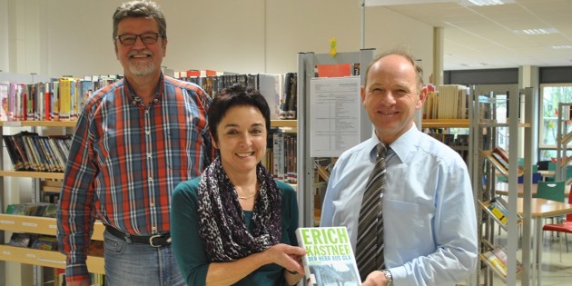 EKS freut sich über 10.000 Buch in Mediothek