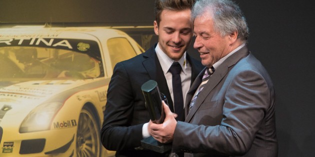 Auf der ADAC SportGala in München wurde Marvin Dienst vor mehr als 300 geladenen Gästen mit der Siegertrophäe geehrt. Foto: Federico Pedrotti