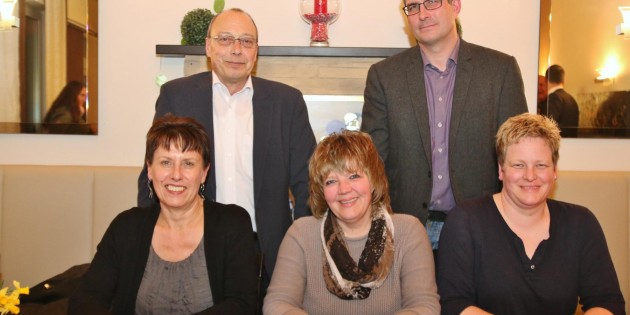 Bei der Mitgliederversammlung des Wirtschafts- und Verkehrsvereins Biblis standen diesmal keine Wahlen an. Im Bild (von links): 2. Vorsitzende Johanna Iovine, 1. Vorsitzender Bruno Neumann, 2. Vorsitzende Liselotte Blume-Denise, 2. Vorsitzender Ralf Müller und Schriftführerin Arnika Dörr. Rechner Siggi Groß war entschuldigt. Foto: Hannelore Nowacki