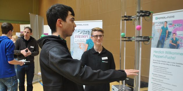 Ersten Einblick in Berufswelt erhalten