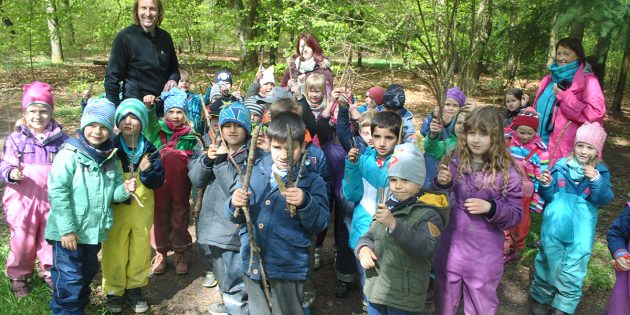 Der Natur auf der Spur: Die Vorschulkinder der Kita Guldenweg erlebten spannende Tage im Wald. Foto: Benjamin Kloos
