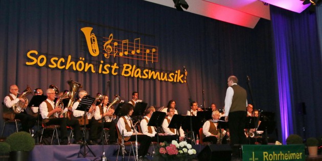 „So schön ist Blasmusik“ – das Motto des Frühlingskonzerts traf beim Publikum die Herzen.  Foto: Hannelore Nowacki