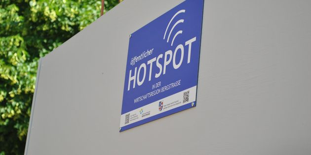 Ermöglicht das kostenfreie Surfen im Herzen der Spargelstadt: Der WLAN-Hotspot am Schillerplatz. Foto: Benjamin Kloos