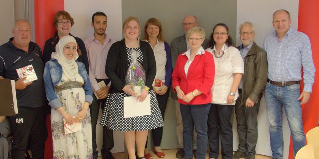 Ulrich Bergmann, DRK-Kreisgeschäftsführer, Arno Gutsche, Kreisvorsitzender, Michaela Stief, Stellvertretende Kreisleiterin der Sozialarbeit und Adelheid Schultheiß, Stellvertretende Kreisvorsitzende und Kreisleiterin der Sozialarbeit mit den Geehrten. Foto: DRK