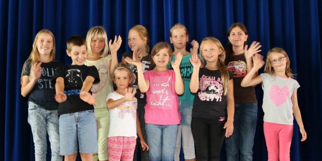 Erster Klasse fliegen und Weltkugeln bauen