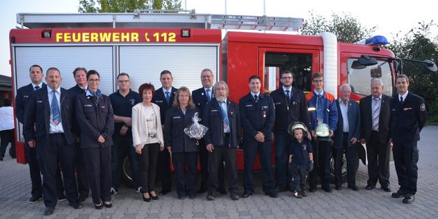 Die Feuerwehr Bobstadt zeichnete im Rahmen des Familien- und Ehrenabend zahlreiche Mitglieder aus. Foto: oh