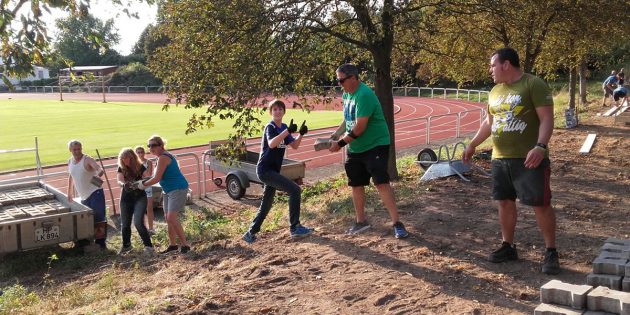 Die Vorbereitungen für die Deutschen Meisterschaften der Schüler, Jugend und Senioren im Rasenkraftsport laufen in Bürstadt derzeit auf Hochtouren. Foto: oh