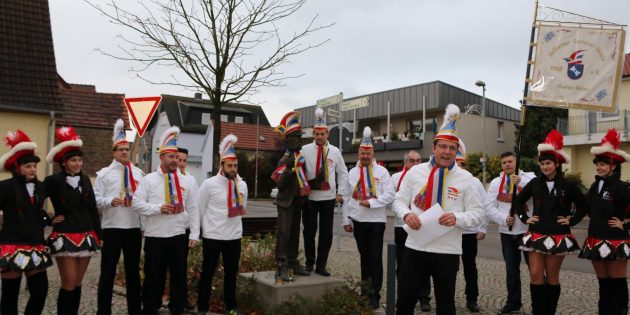 Mit Frohsinn, gutem Humor und „Howwe Helau“ nahm die närrische Zeit zum 11.11. ihren Anfang. Foto: Hannelore Nowacki