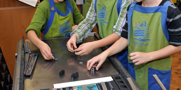 Auch in diesem Jahr wieder ein besonderes Erlebnis: Der Weihnachtskartendruck im TECHNOSEUM. Foto: TECHNOSEUM, Klaus Luginsland