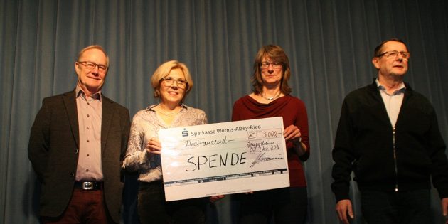 Finanzspritze für den Geschwisterkindergarten Kinderplanet