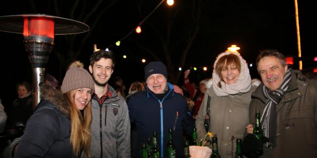 Spaß beim Après-Ski  mit Open-Air-Disco auf dem Gelände des Kanu-Clubs am Altrhein.  Foto: Hannelore Nowacki
