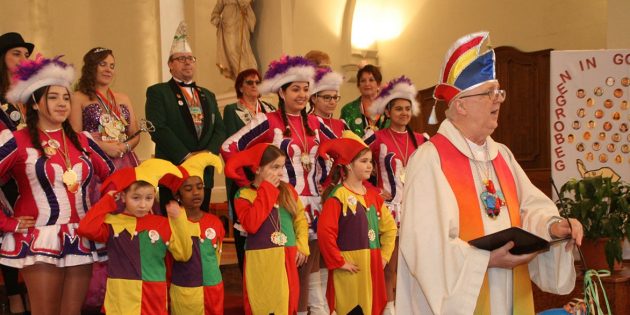„Auf den Fastnachtsgottesdienst drei donnernde Helau“