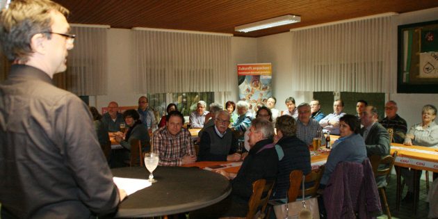 Mit den Worten „Wir feiern net mer den Gott-Jokus. Die CDU ist jetzt im Wahlkampfmodus“, eröffnete CDU-Vorsitzender Alexander Bauer den politischen Aschermittwoch und begrüßte viele Mitglieder im Vereinsheim der DJK-Eintracht. Foto: Eva Wiegand