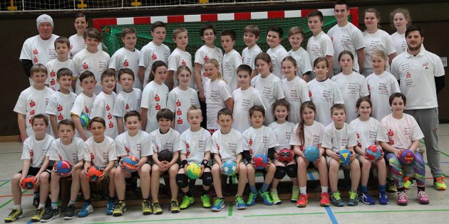 Talente aus der ganzen Region nahmen in den Osterferien am Trainingscamp des Handball-Leistungszentrums Bergstraße teil. Foto: hlz/obe