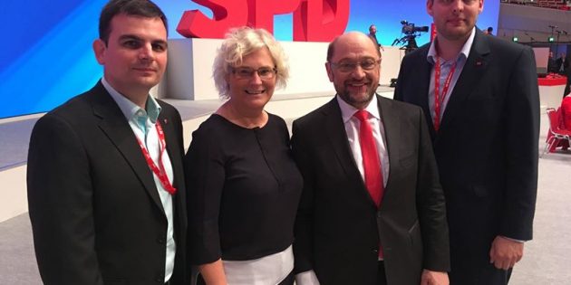 Sven Wingerter, Florian Kern und Christine Lambrecht gemeinsam mit SPD-Kanzlerkandidat Martin Schulz. Foto: oh