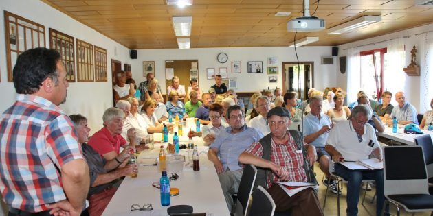 Die sachlichen Informationen vermochten die Gegner der Messplatzbebauung nicht zu überzeugen. Foto: Hannelore Nowacki