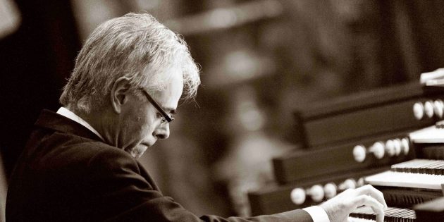 Eröffnet den diesjährigen Lampertheimer Orgelsommer: Barry Jordan, der im Magdeburger Dom sowohl als Organist wie auch als Kantor tätig ist. Foto: oh