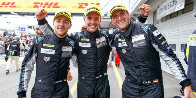 Freude bei Marvin Dienst (l.) auf dem Nürburgring. Foto: oh