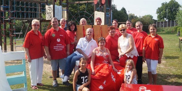 Die Vereinsmitglieder des CC Rot-Weiß Lampertheim freuten sich über zahlreiche Gäste beim diesjährigen Jokusfest als Abschluss der Jubiläumsfeier. Foto: Sigrid Samson