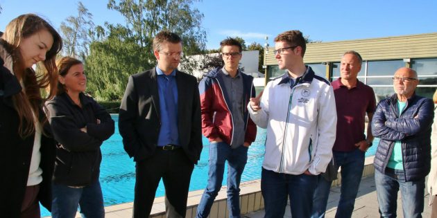 Auch 2018 möchte sich die SPD Lampertheim wieder zum Wohl der Bürger Lampertheims einsetzen und sich vor Ort ein Bild über Verbesserungsmöglichkeiten machen – so wie in diesem Jahr in den Biedensand Bädern. Archivfoto: Hannelore Nowacki