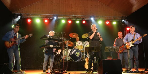 Connection – die Band, die seit über 40 Jahren leidenschaftlich Musik macht und ihre Fans begeistert. Foto: Hannelore Nowacki