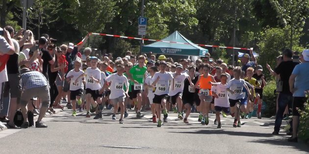Auch in diesem Jahr werden wieder mehr als 1.000 Starter beim Spargellauf erwartet – so auch beim Schülerlauf, der sich traditionell großer Beliebtheit erfreut. Archivfoto: TIP-Verlag