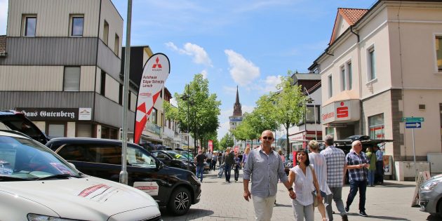 Chrom, Oldtimer und Shoppingvergnügen am Muttertag